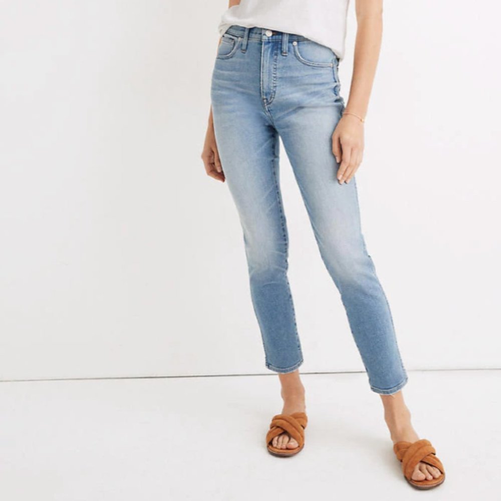 10" High-Rise Skinny Crop Jeans in Horne Wash-NWOT